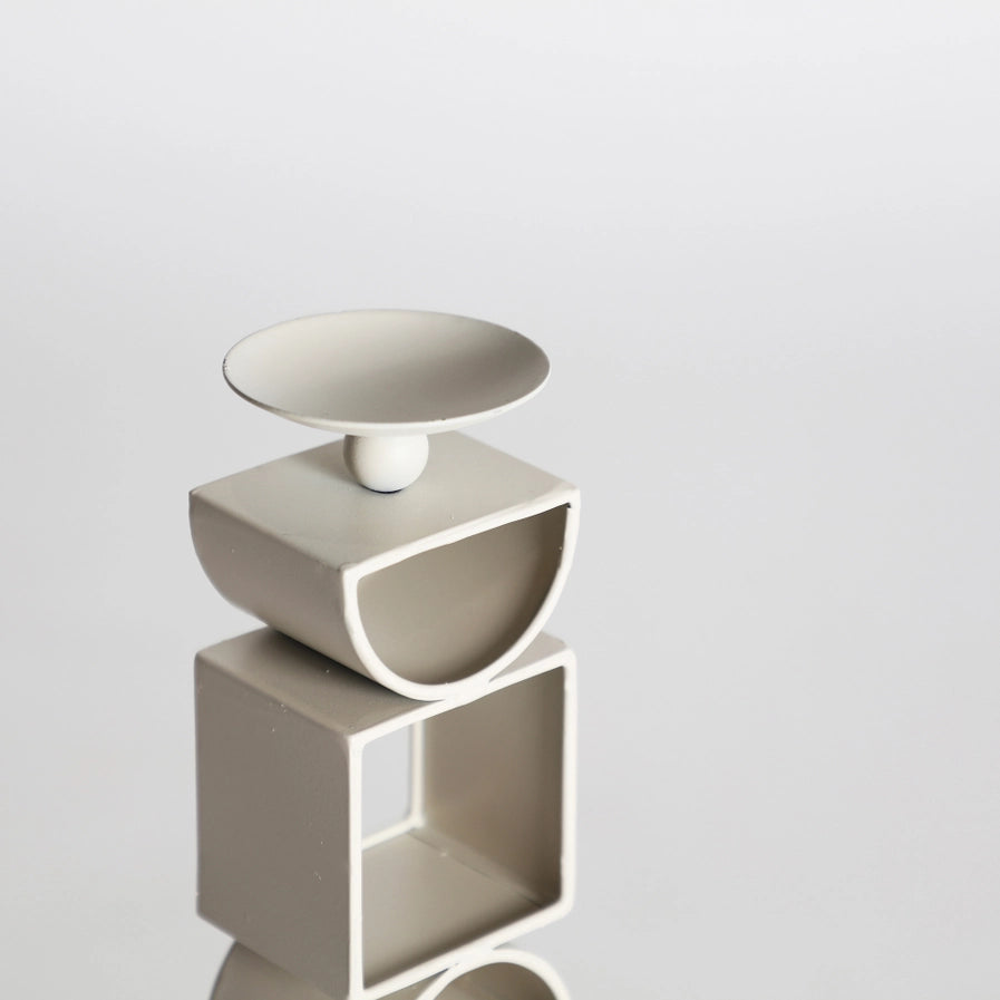 Off-white iron candlestick 7x6x31cm