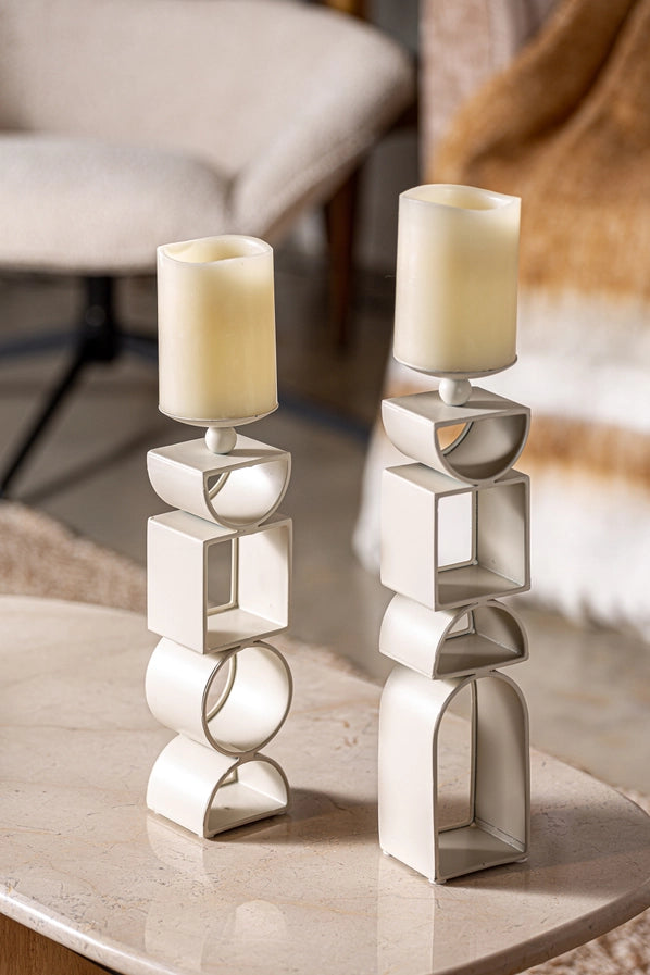Off-white iron candlestick 7x6x31cm